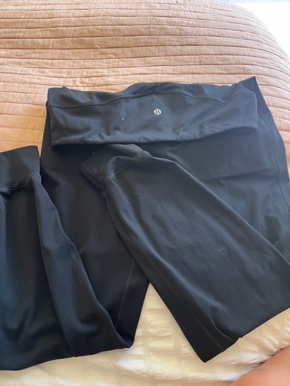 Lululemon Black High-Waist joggers